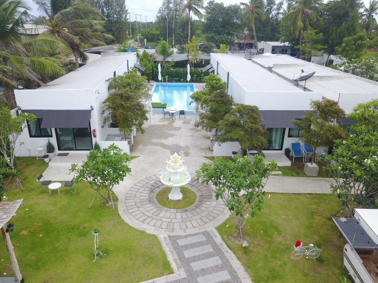 Loft Caravan Resort Haad Chao Samran Luaran gambar