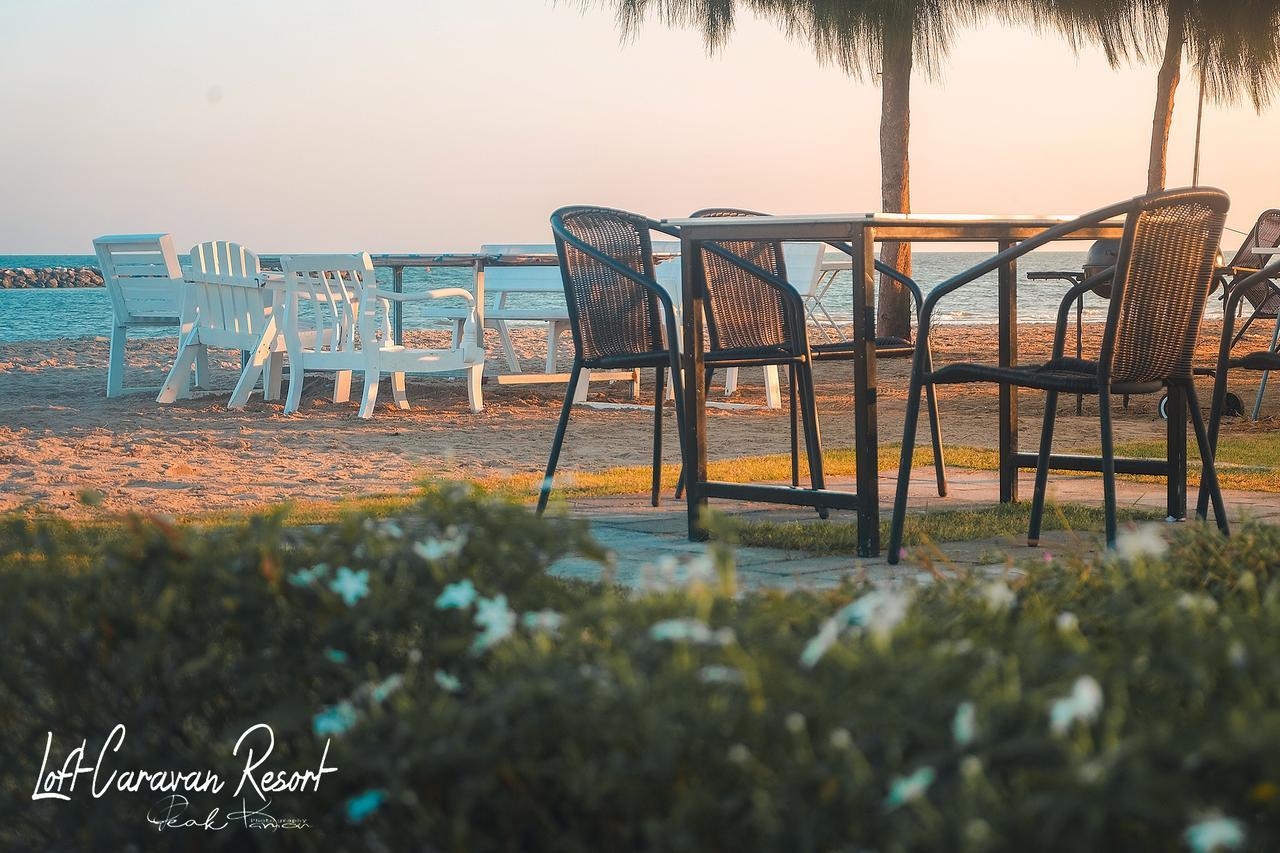 Loft Caravan Resort Haad Chao Samran Luaran gambar
